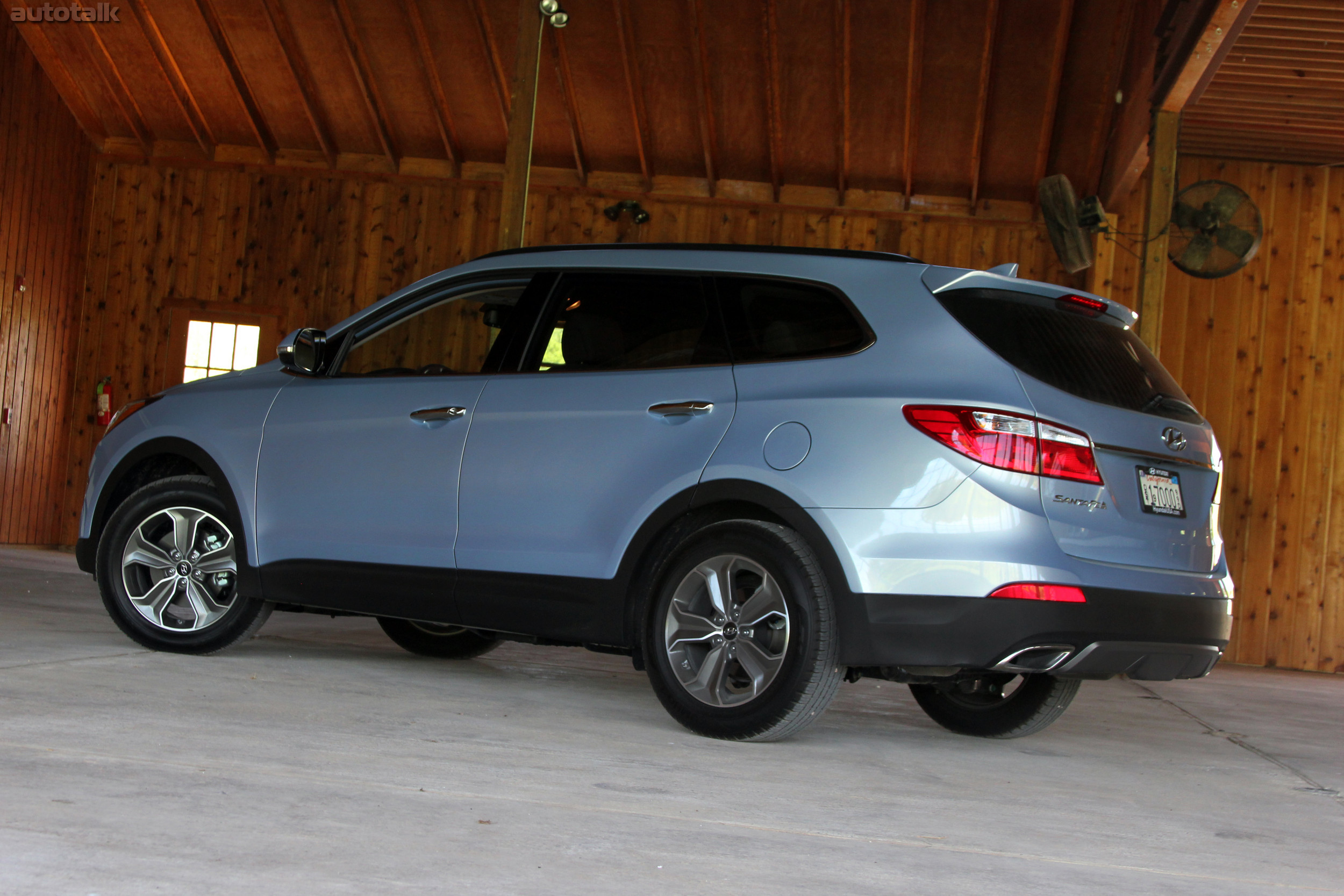 2013 Hyundai Santa Fe Review