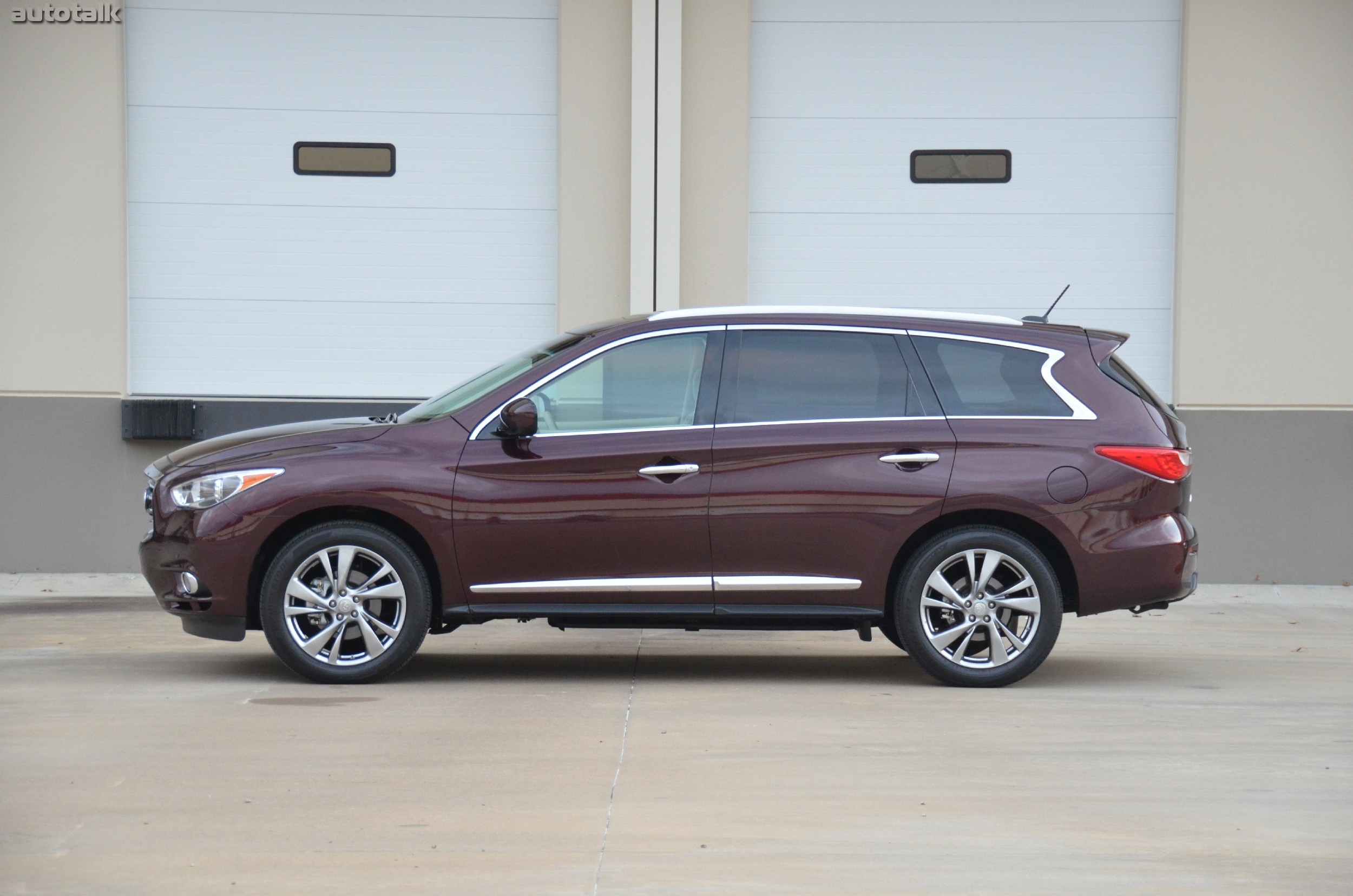 2013 Infiniti JX Review