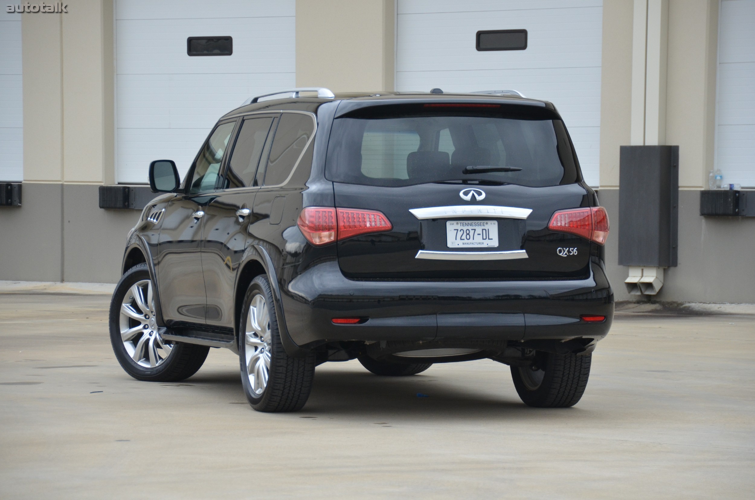 2013 Infiniti QX56 Review