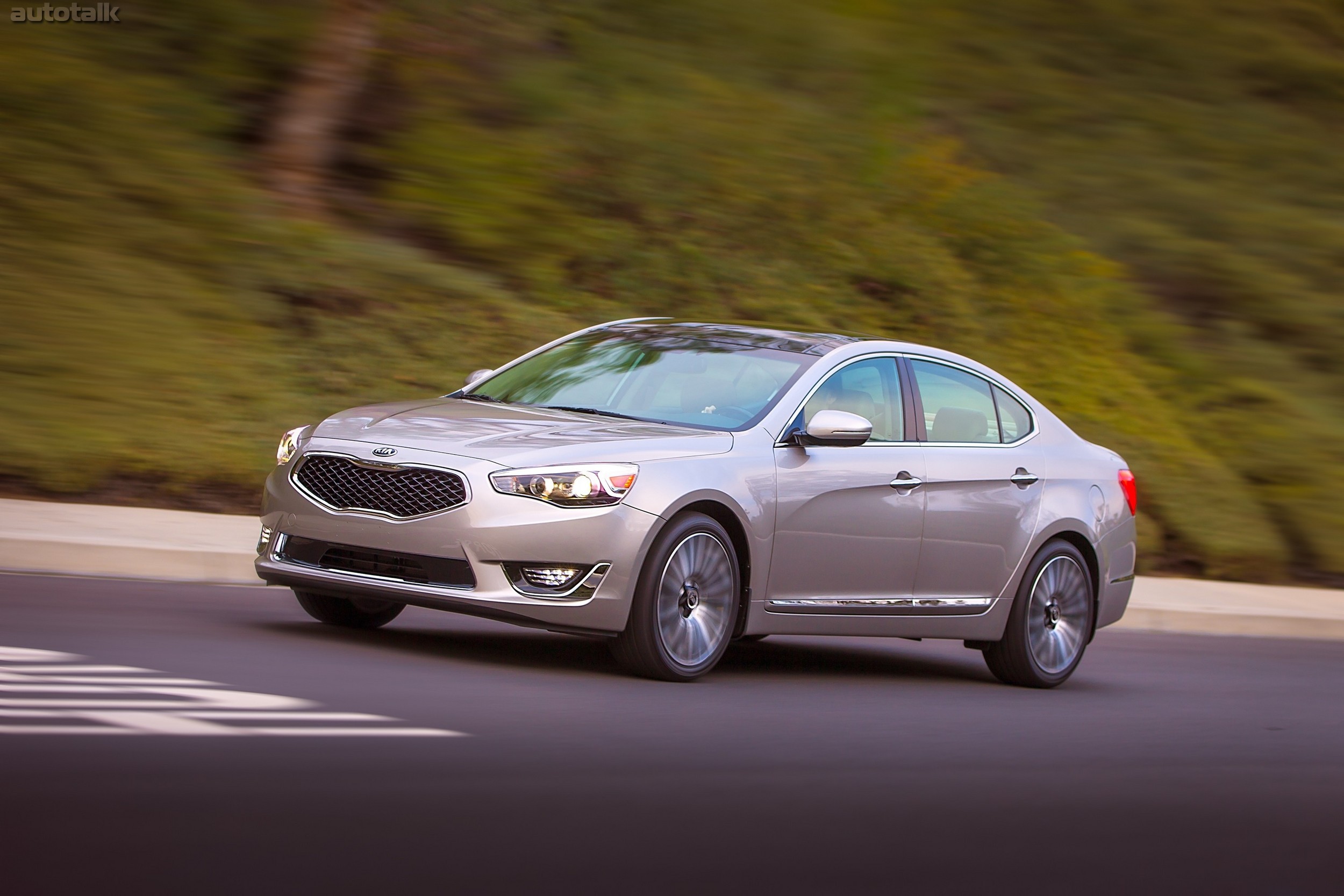 2013 Kia Cadena