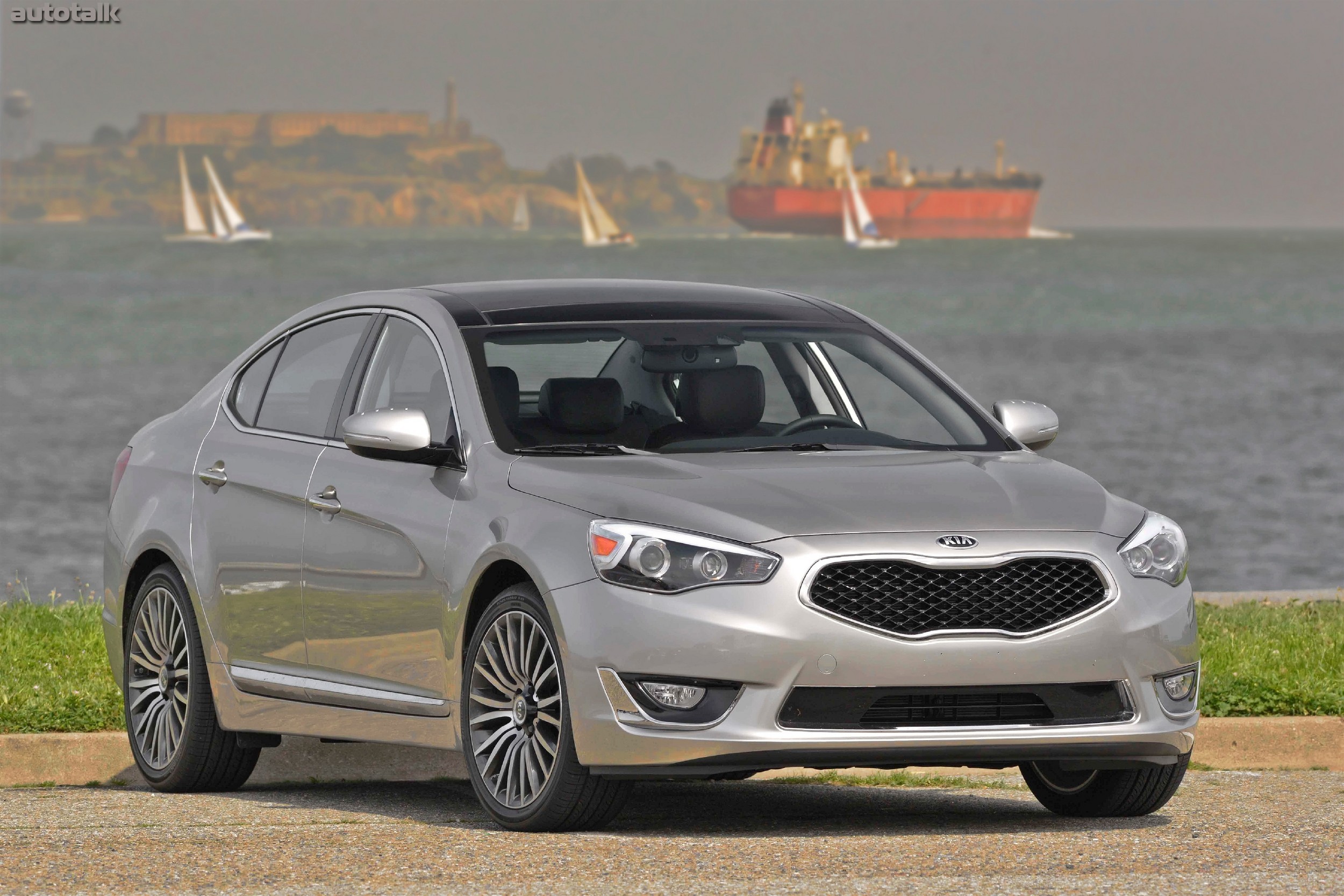 2013 Kia Cadena