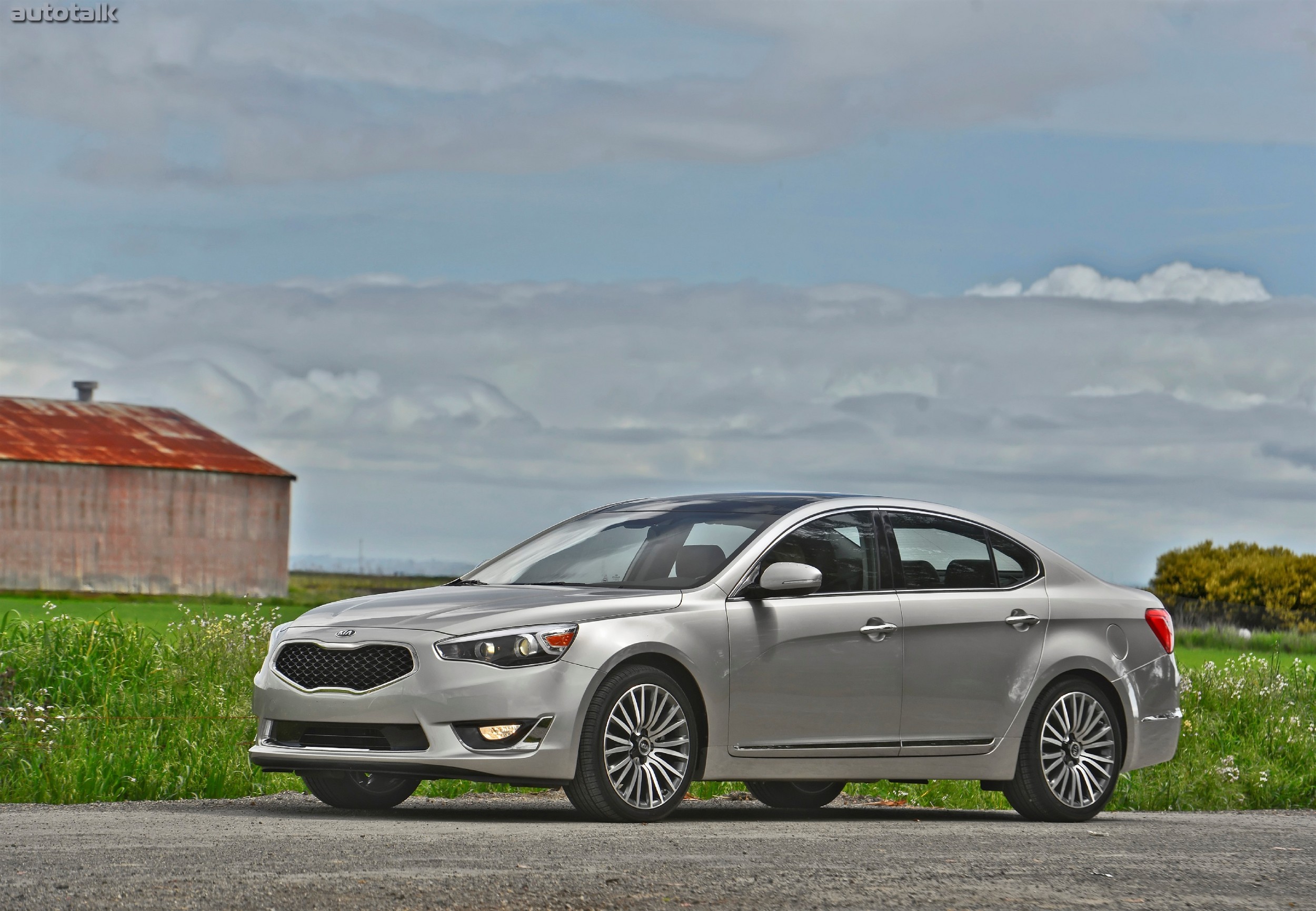 2013 Kia Cadena