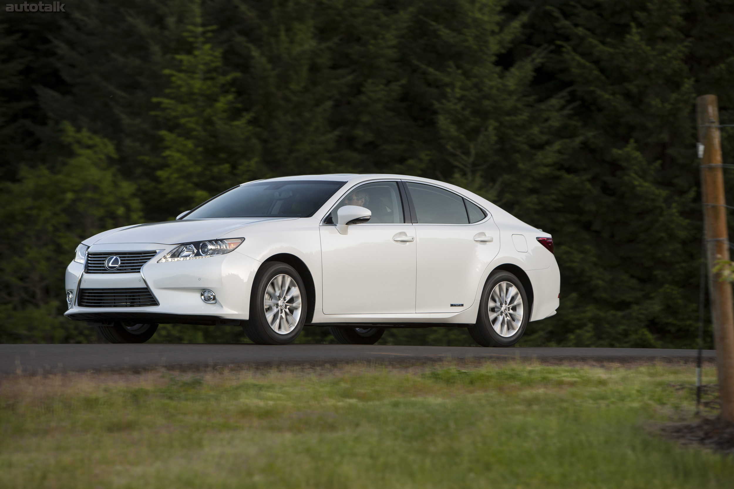 2013 Lexus ES 300h