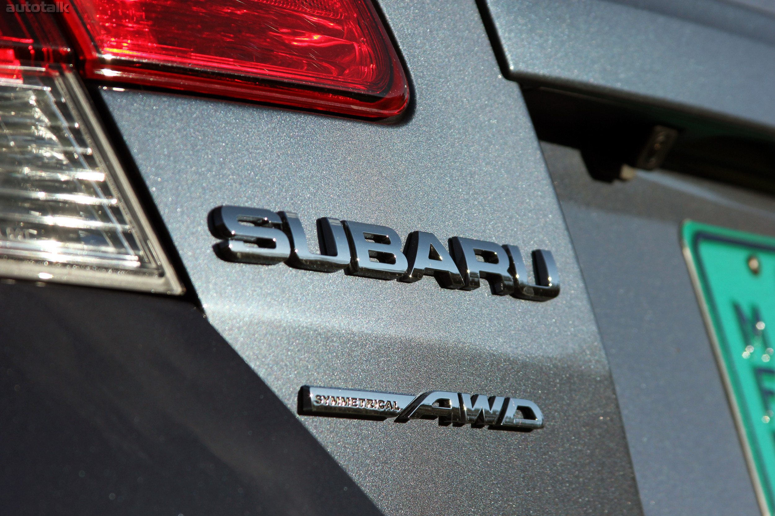 2013 Subaru Legacy 2.5i Premium Review