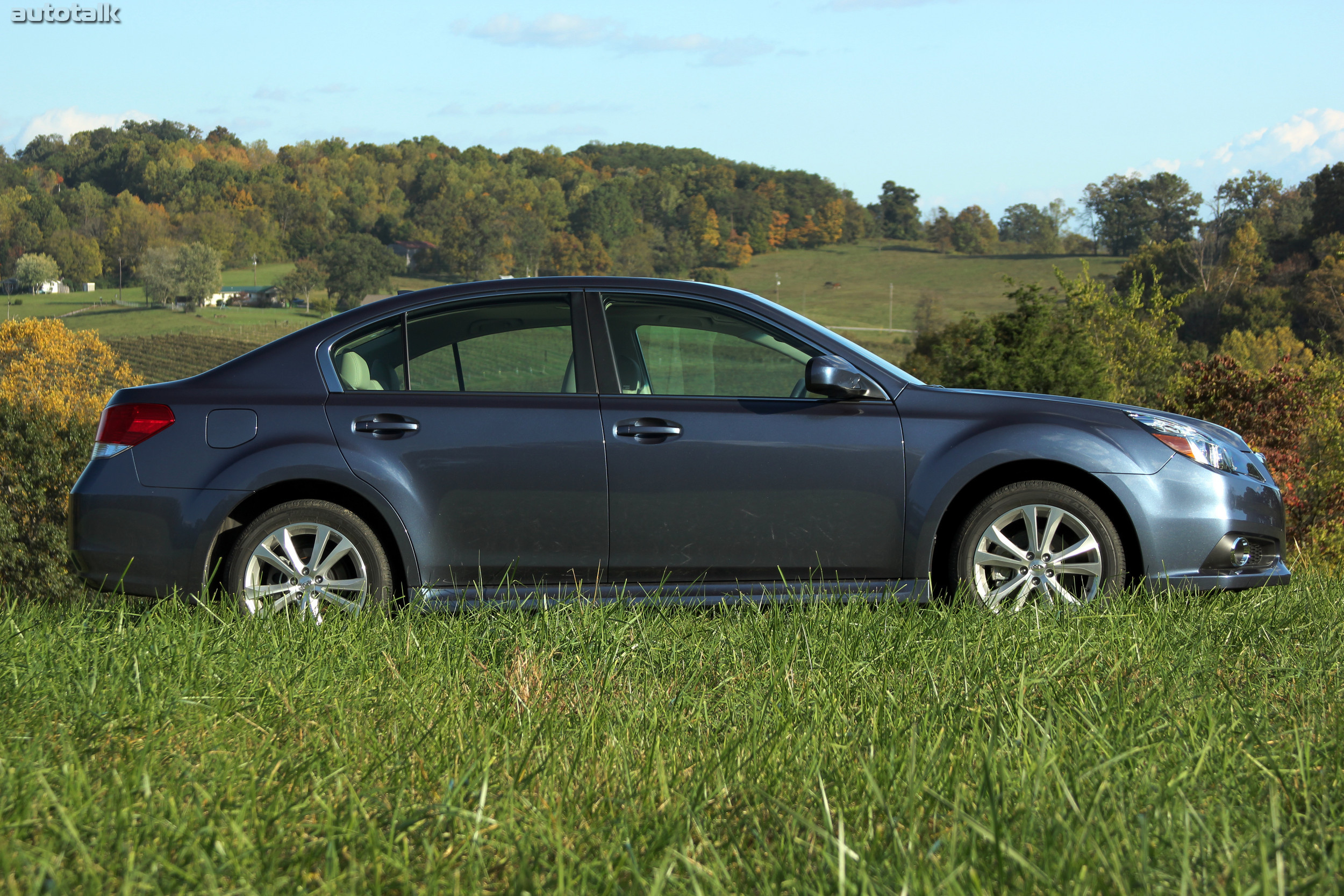 2013 Subaru Legacy 2.5i Premium Review