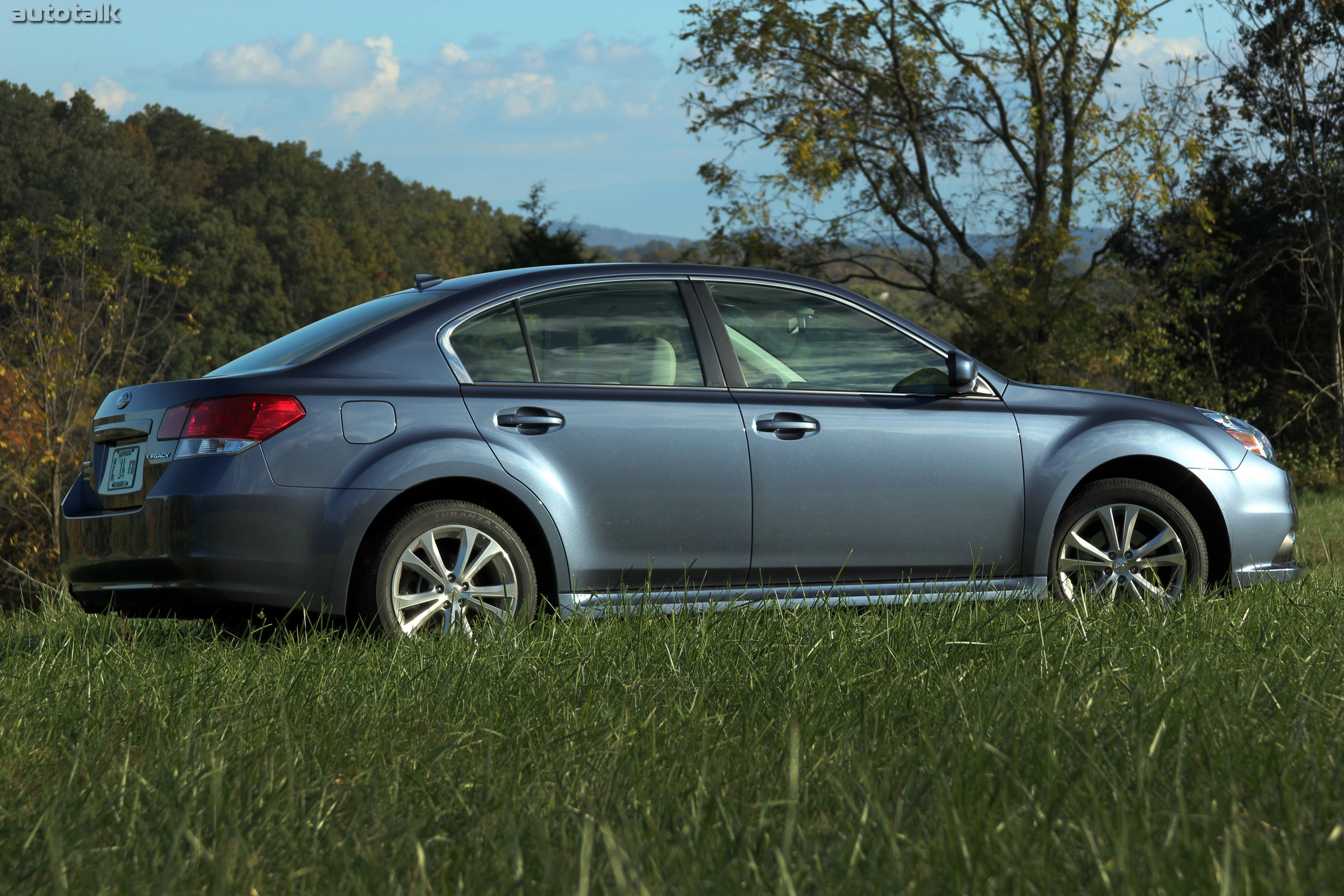 2013 Subaru Legacy 2.5i Premium Review