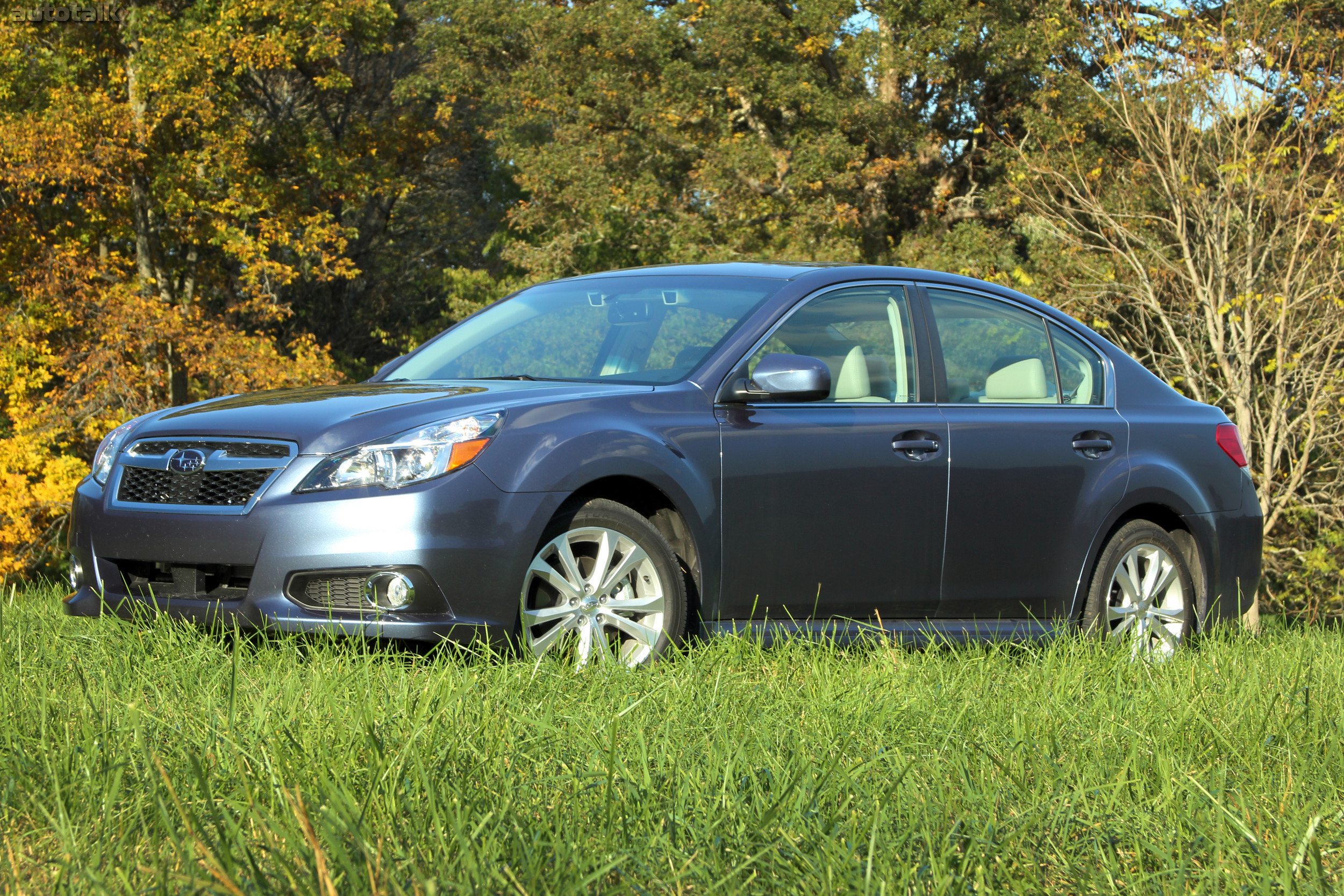 2013 Subaru Legacy 2.5i Premium Review