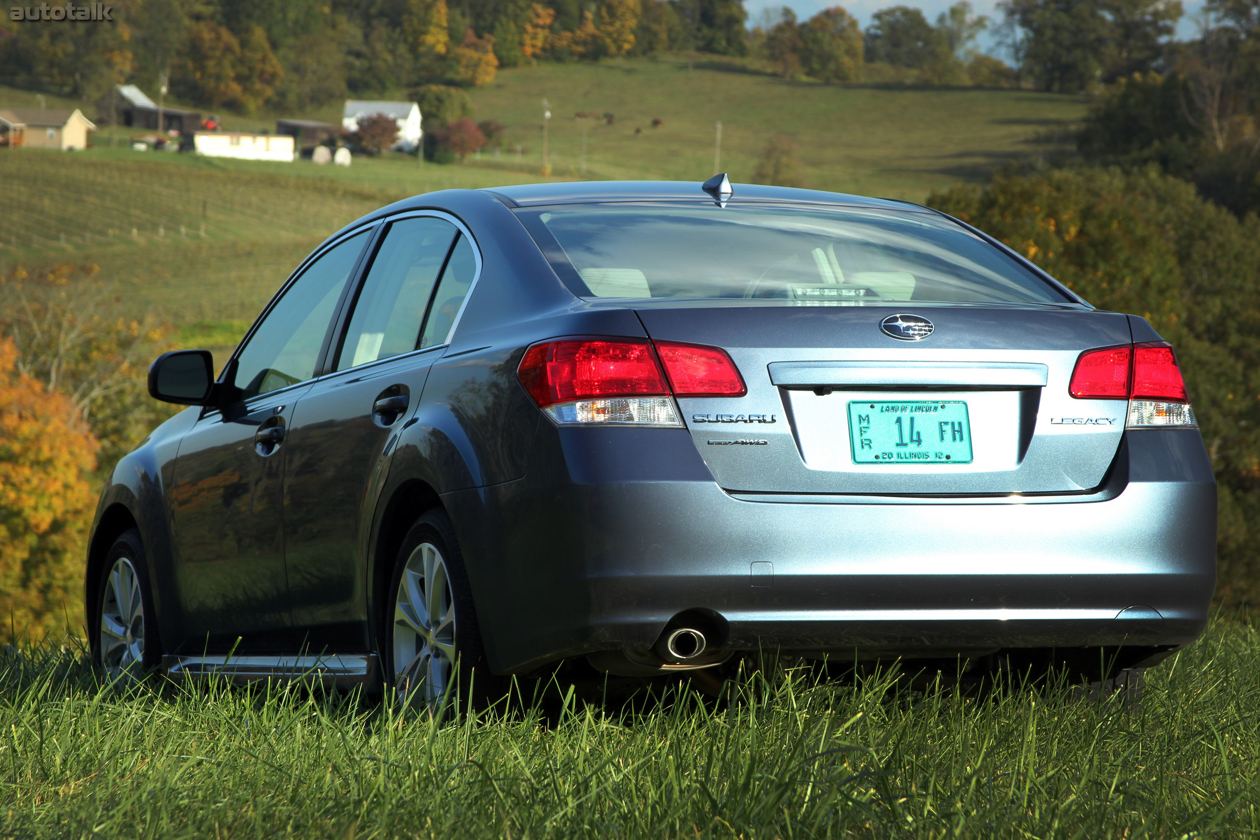 2013 Subaru Legacy 2.5i Premium Review