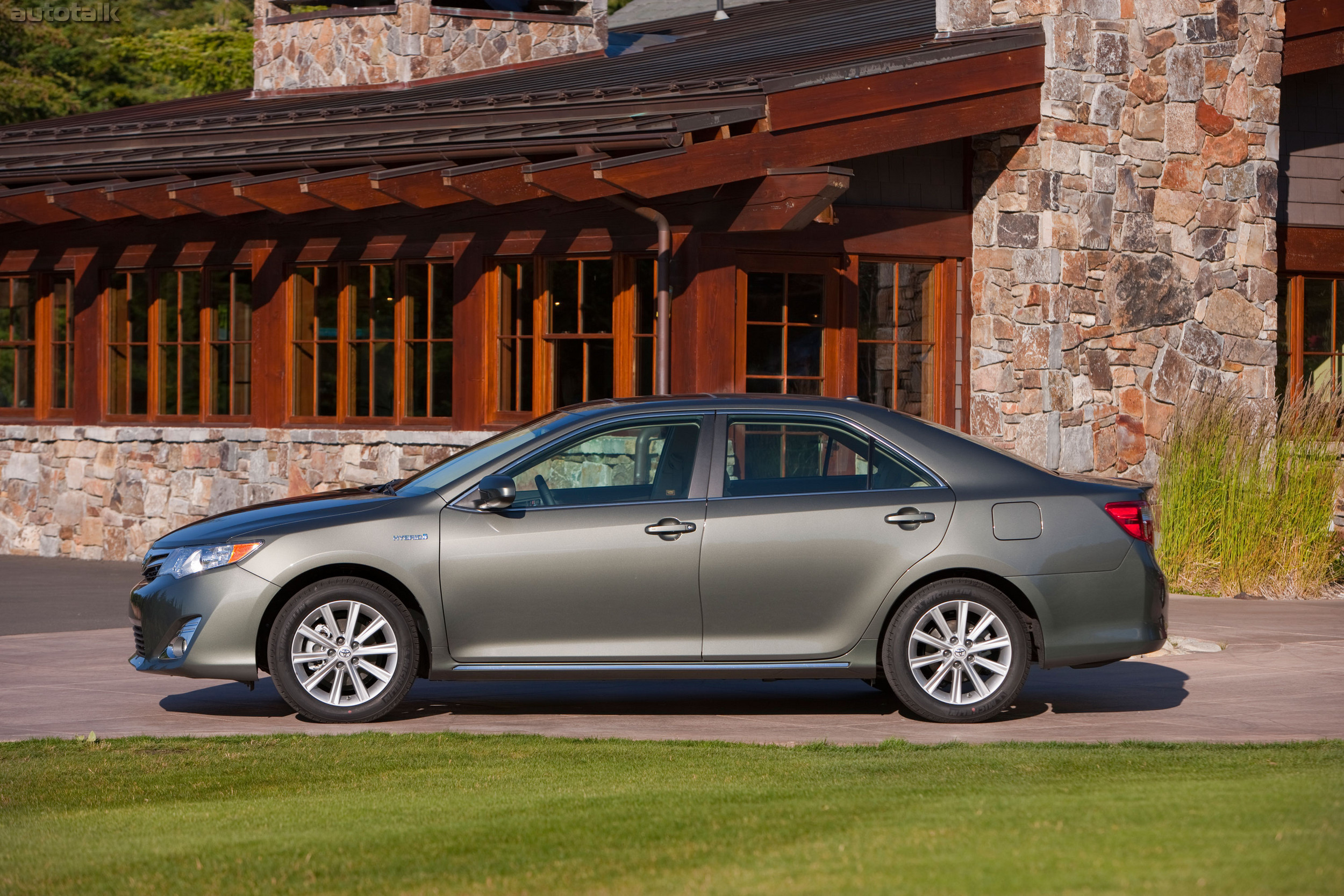 2013 Toyota Camry Hybrid