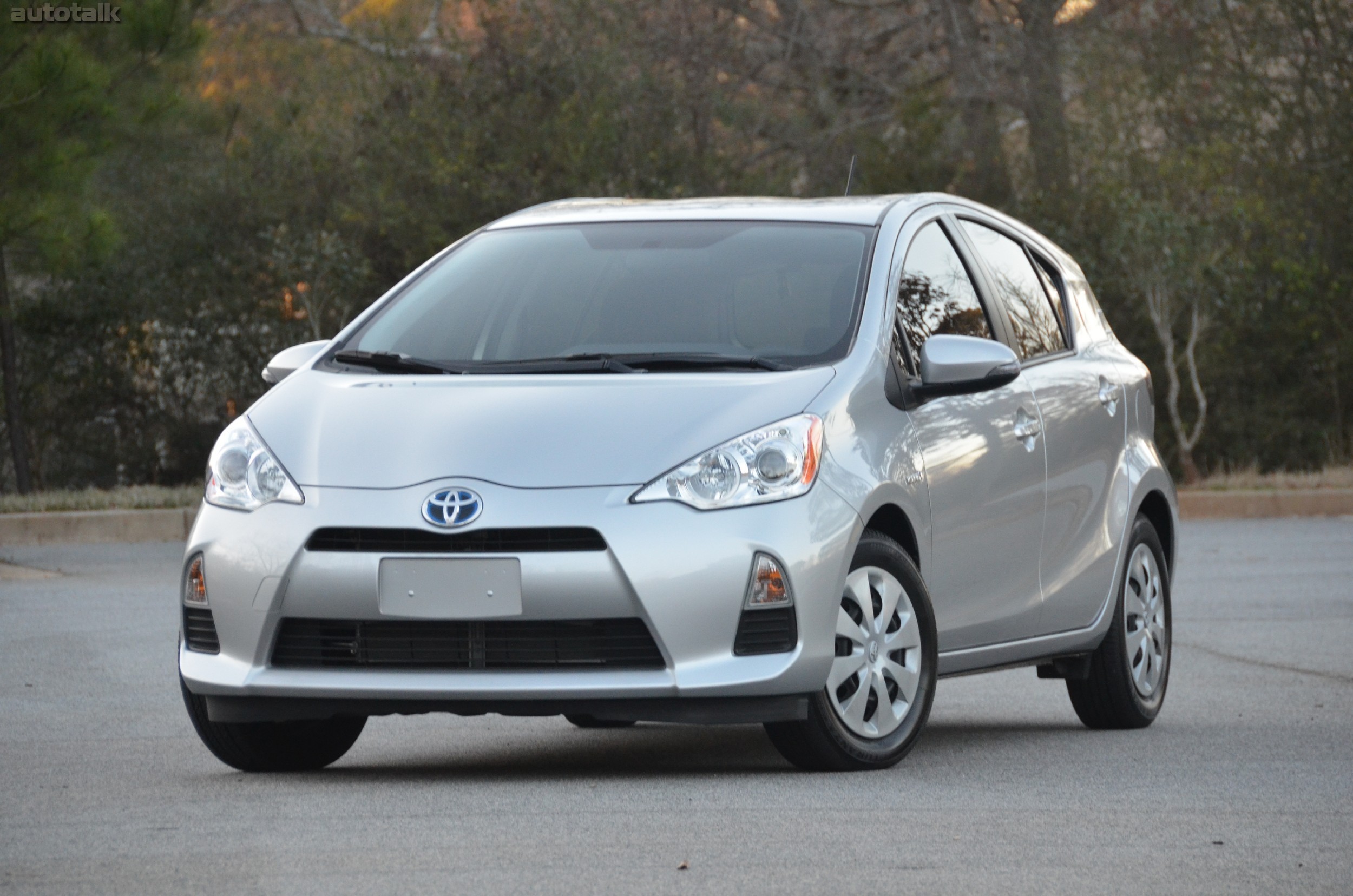 2013 Toyota Prius c Review