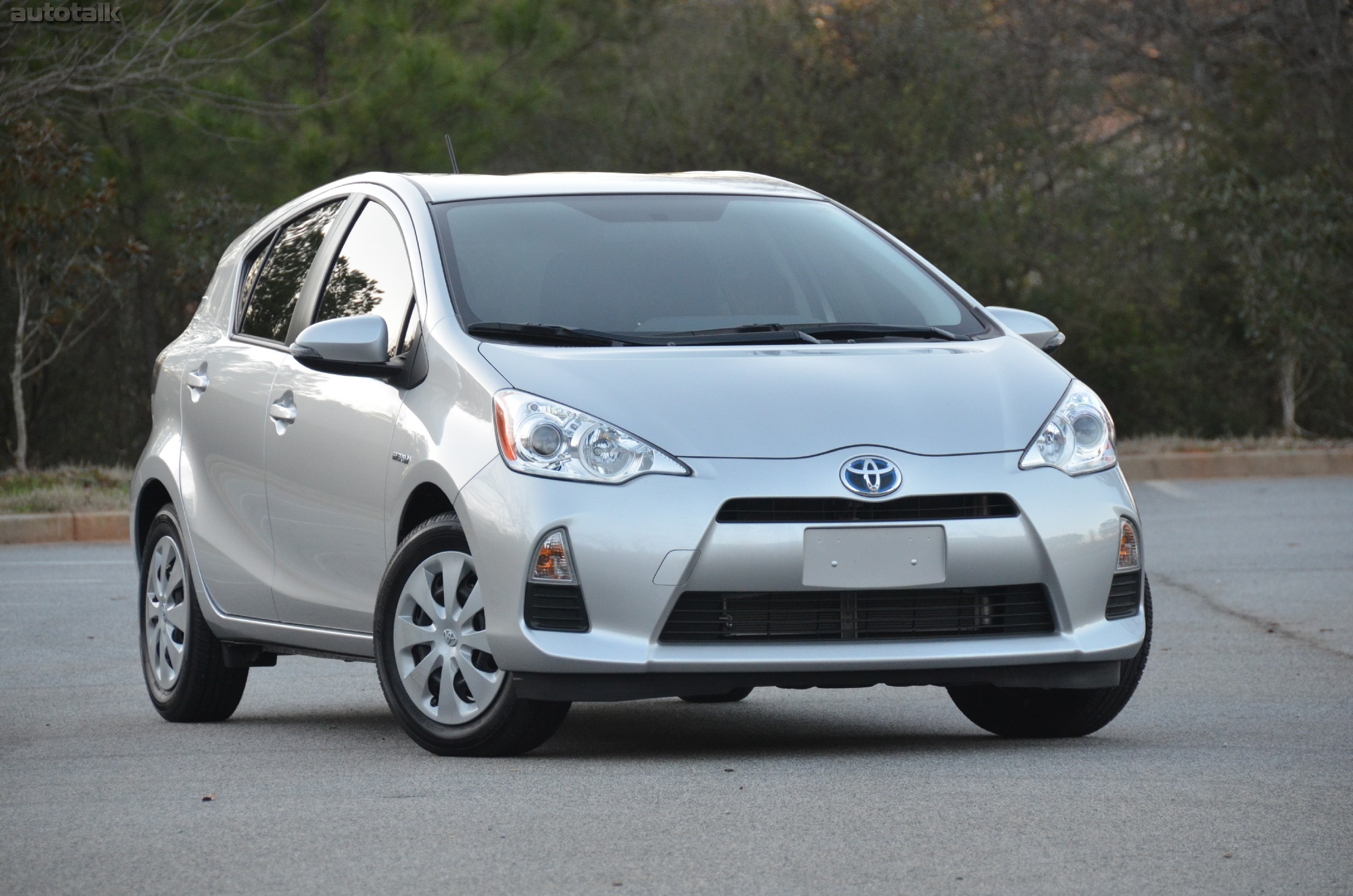 2013 Toyota Prius c Review