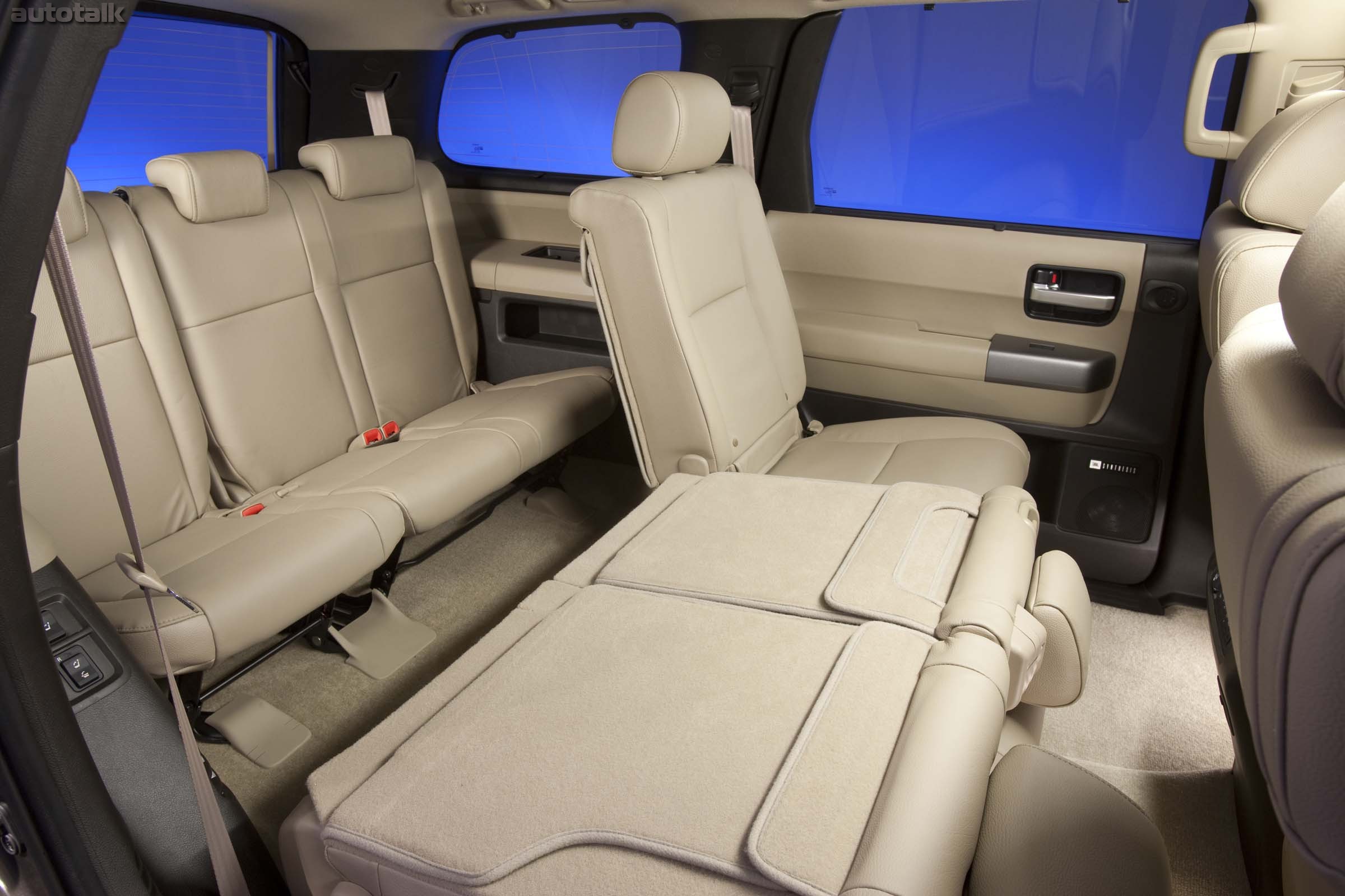 2013 Toyota Sequoia