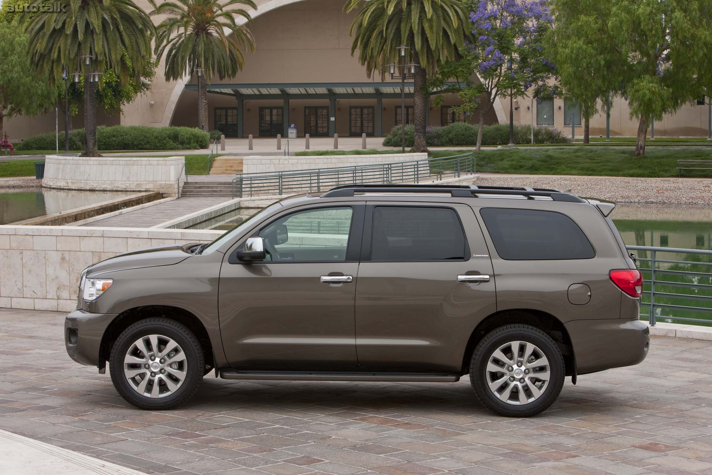 2013 Toyota Sequoia