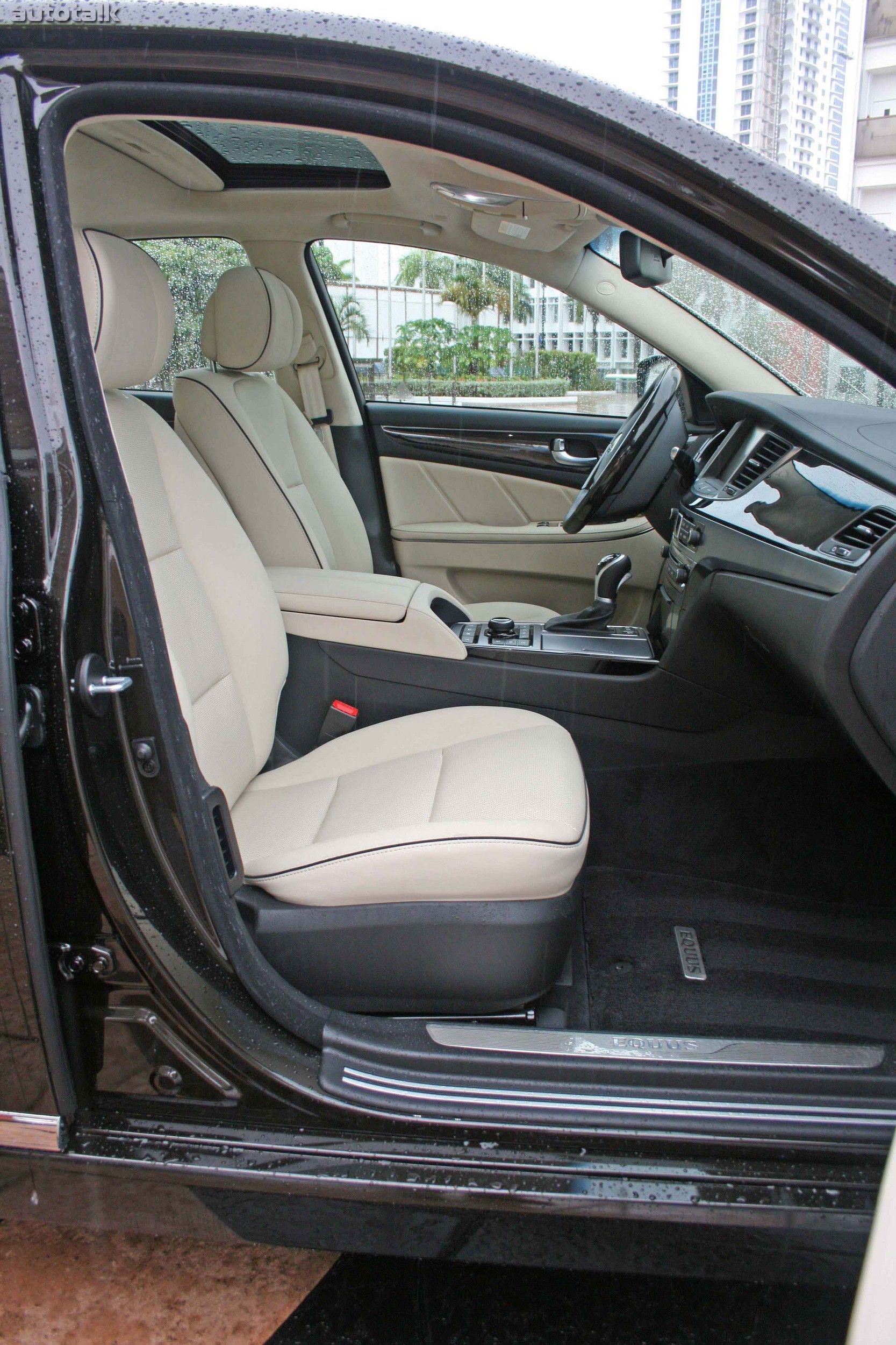 2014 Hyundai Equus