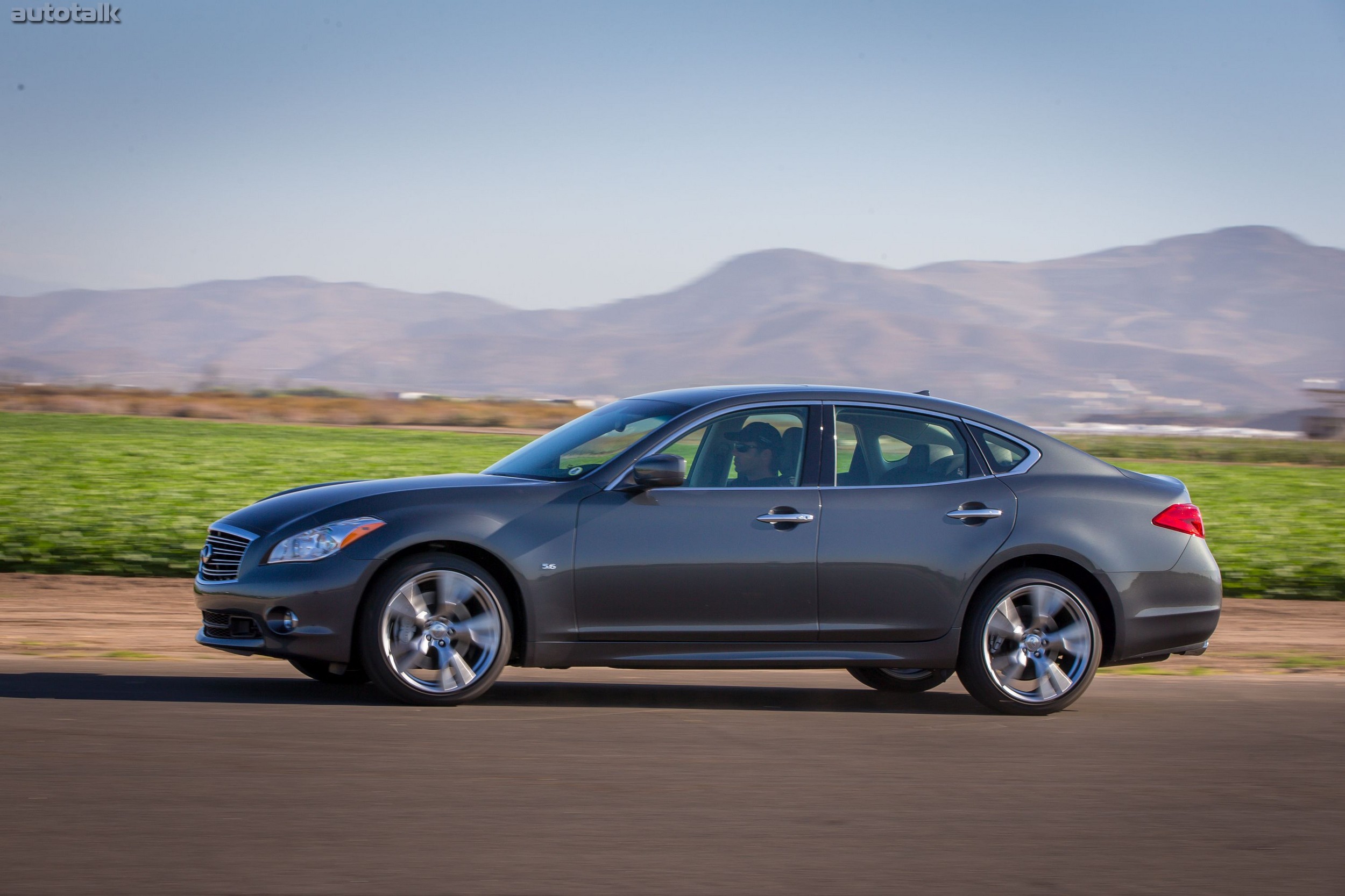 2014 Infiniti Q70