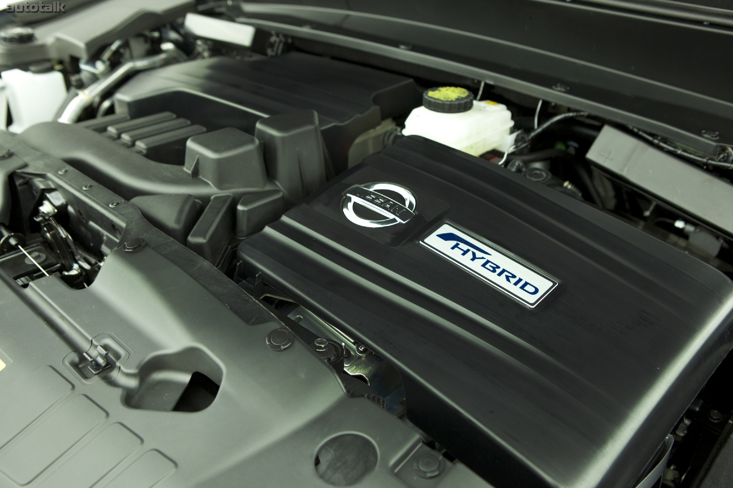 2014 Nissan Pathfinder Hybrid