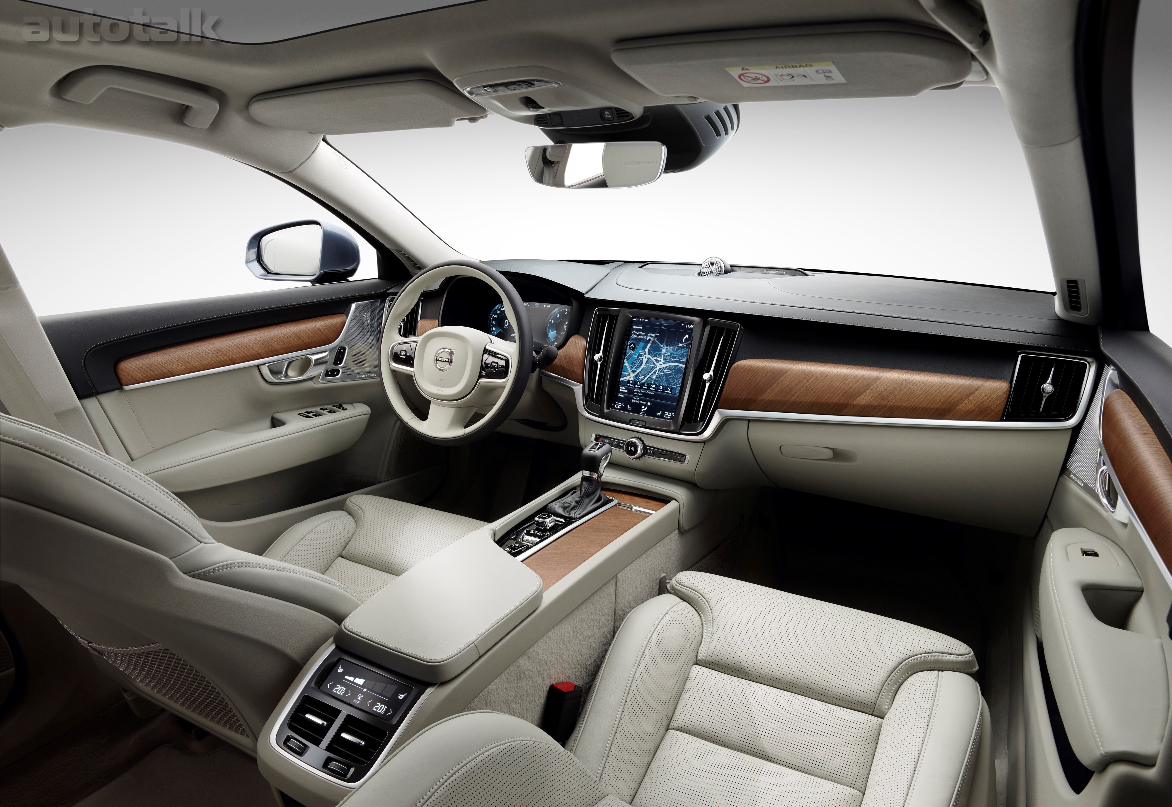 2017 Volvo V90 Interior