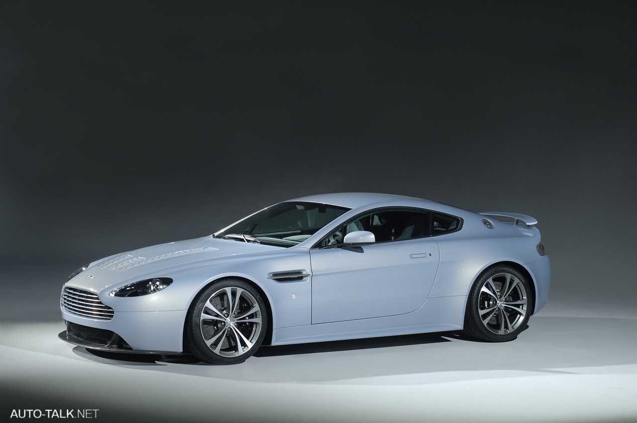 Aston Martin V12 Vantage RS