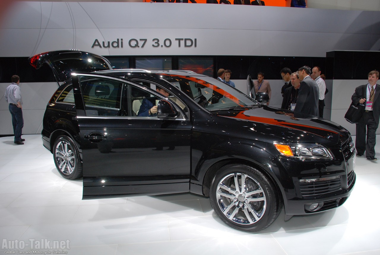 Audi Q7 3.0 TDI - 2007 Detroit Auto Show