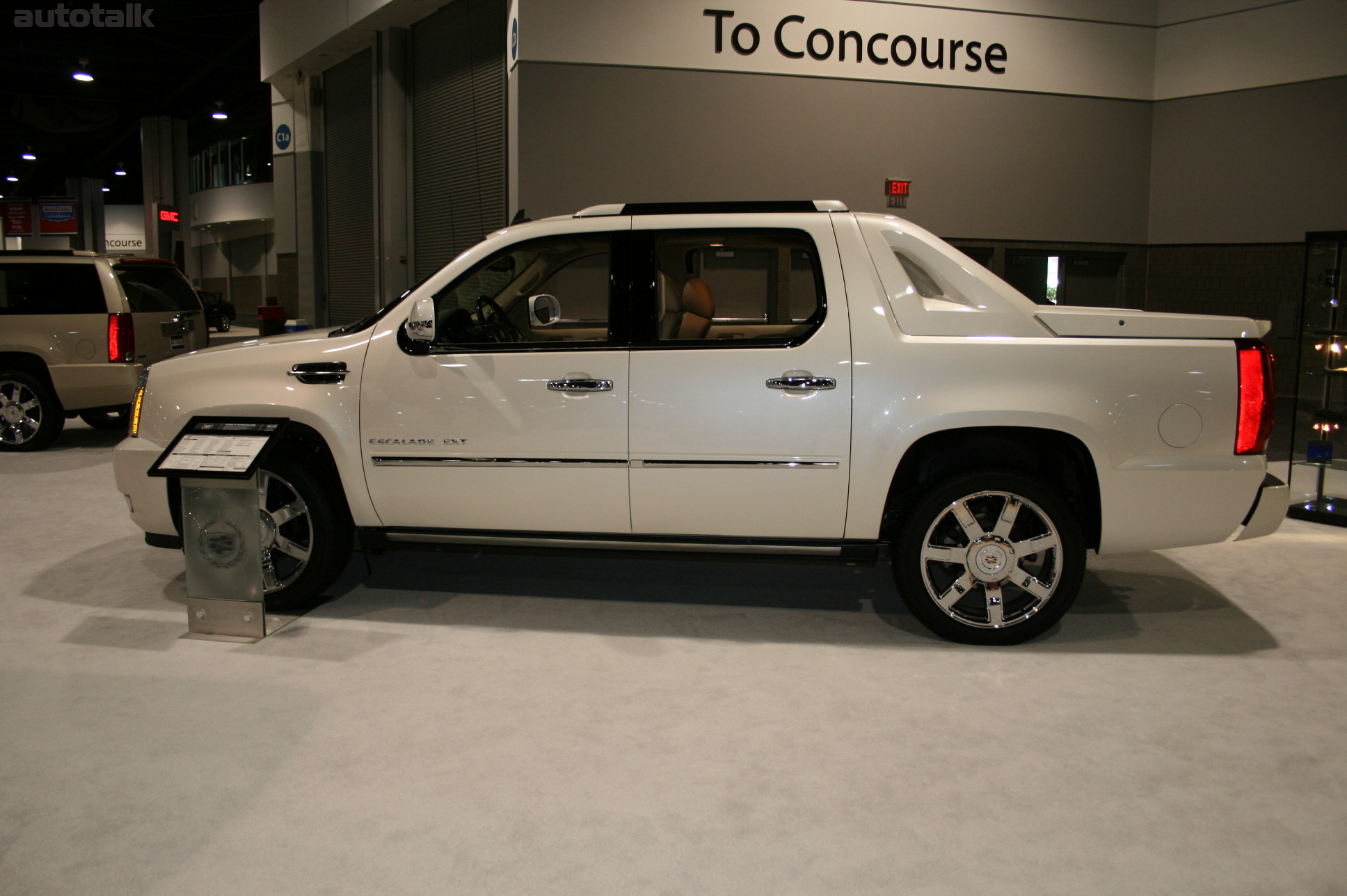 Cadillac - 2010 Atlanta Auto Show