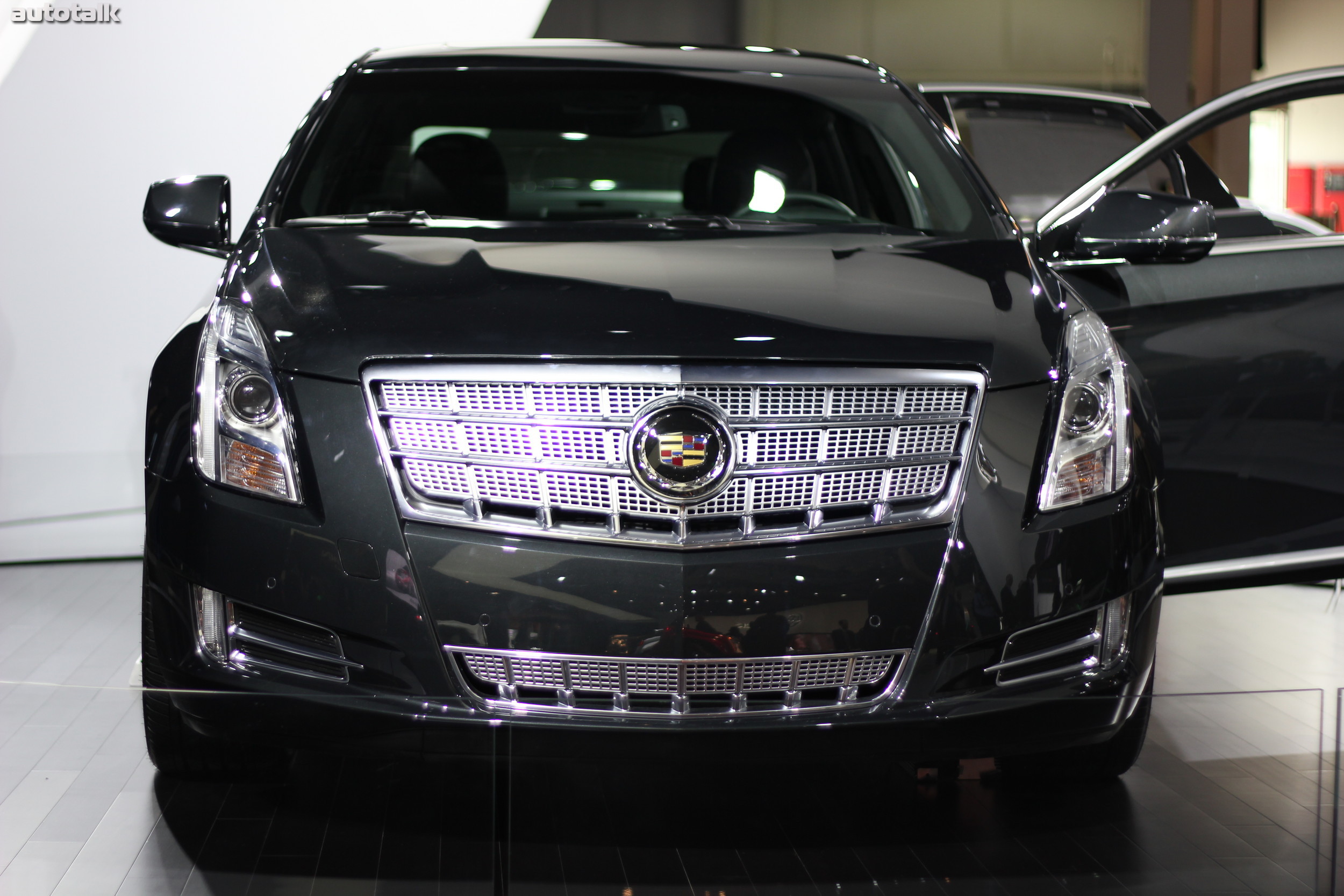 Cadillac Booth NYIAS 2012