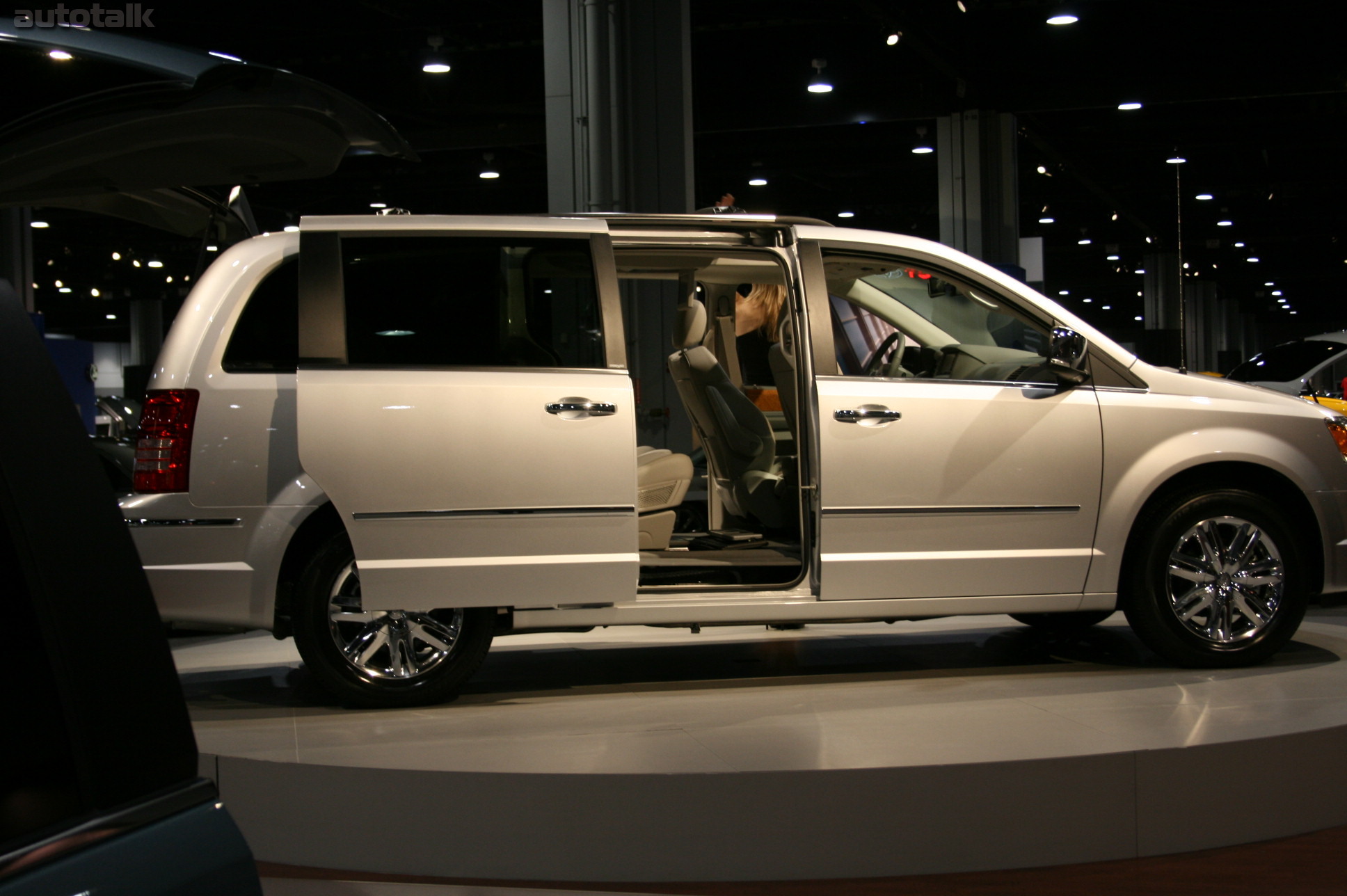 Chrysler - 2010 Atlanta Auto Show