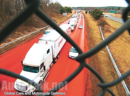 Dye spill had I-495 drivers seeing red