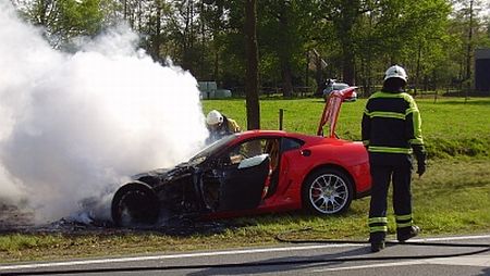 Ferrari 599 GTB Fiorano Catches Fire