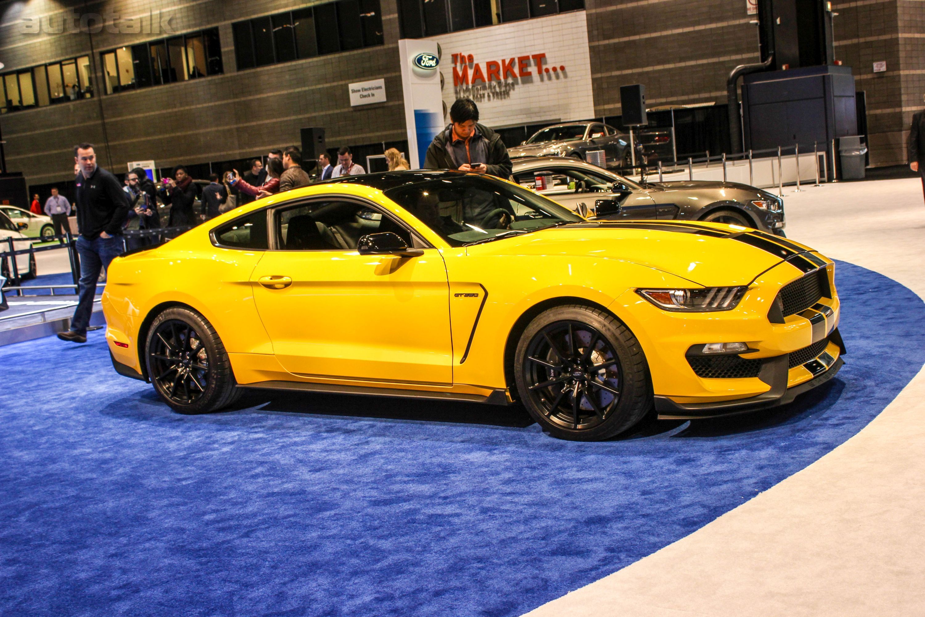 Ford Mustang GT350 at 2016 Chicago Auto Show