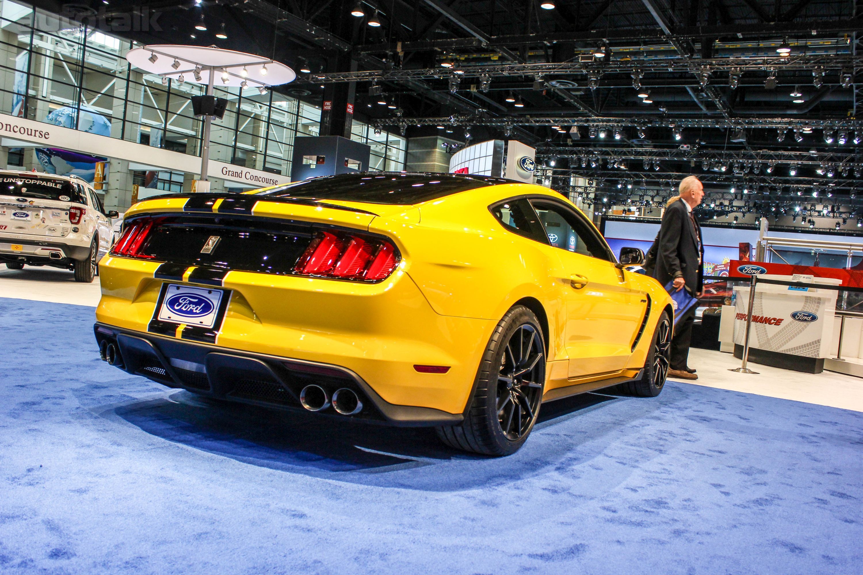 Ford Mustang GT350 at 2016 Chicago Auto Show