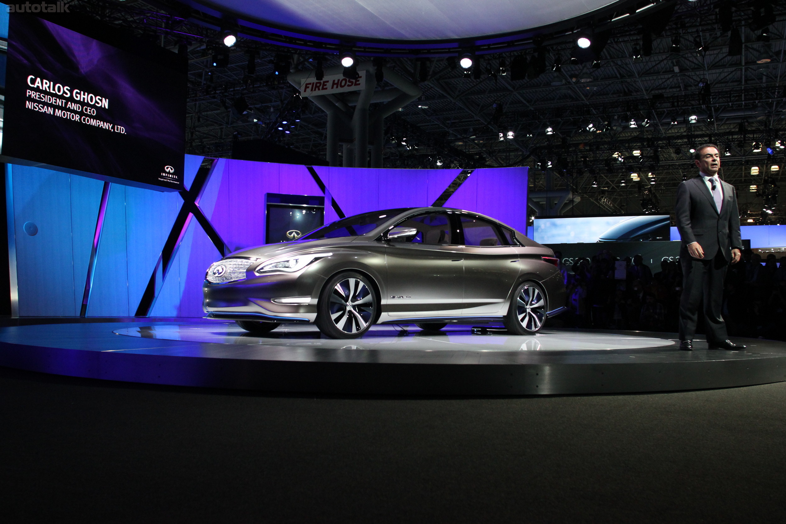 Infiniti Booth NYIAS 2012