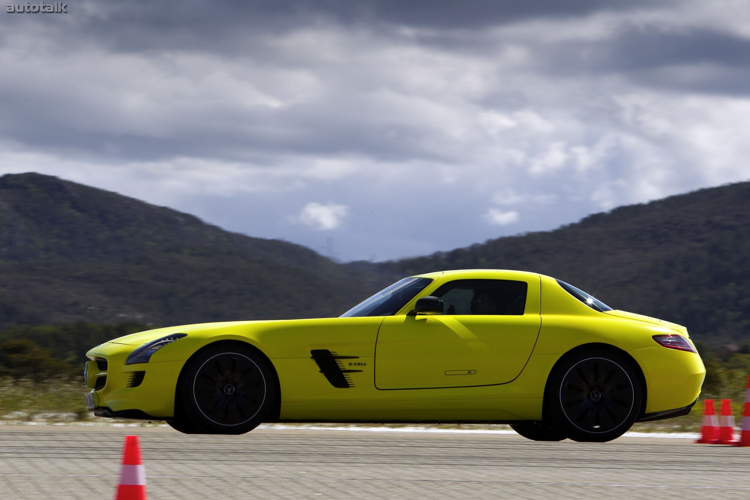 Mercedes-Benz SLS AMG E-Cell