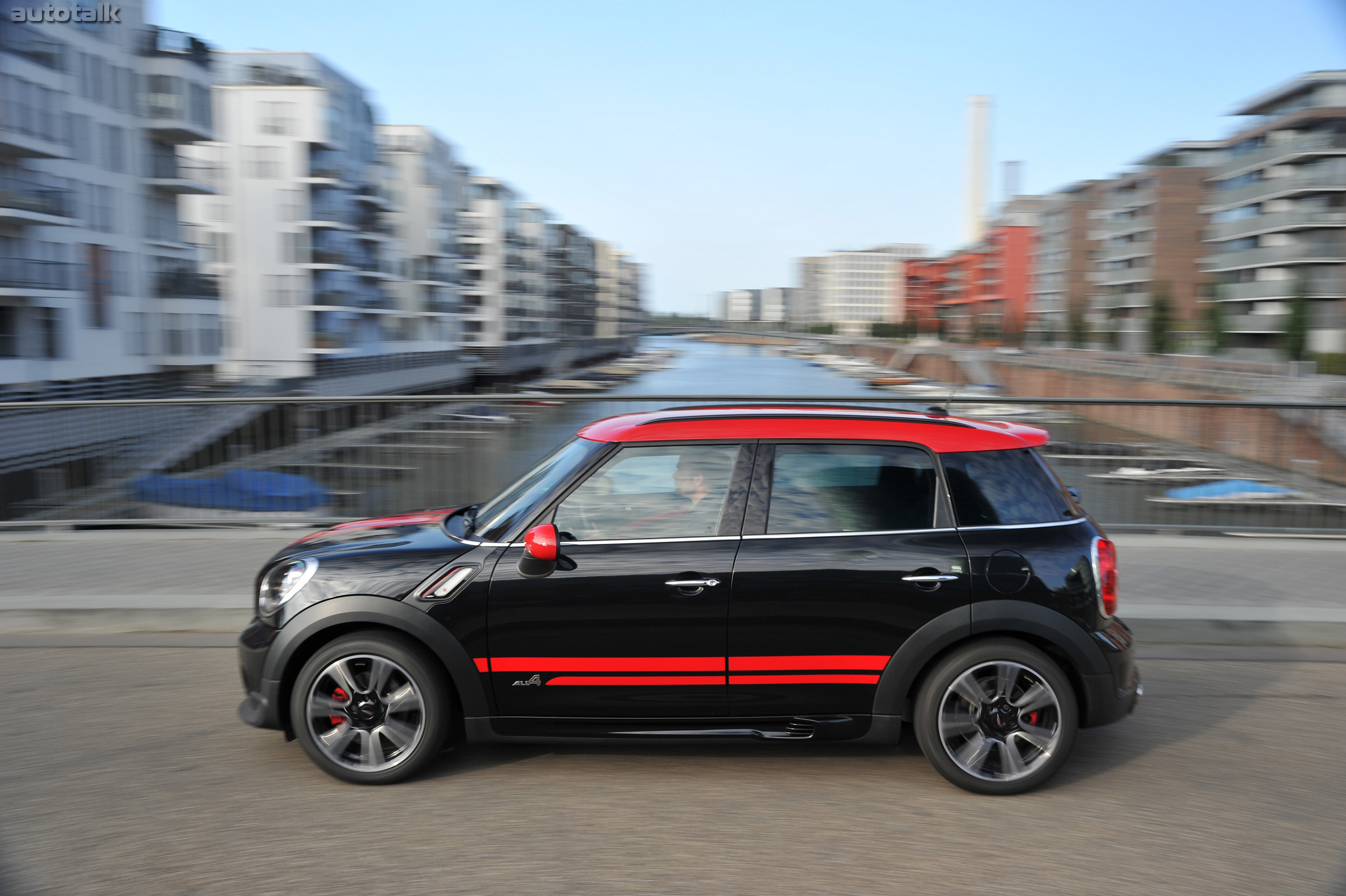 MINI John Cooper Works Countryman