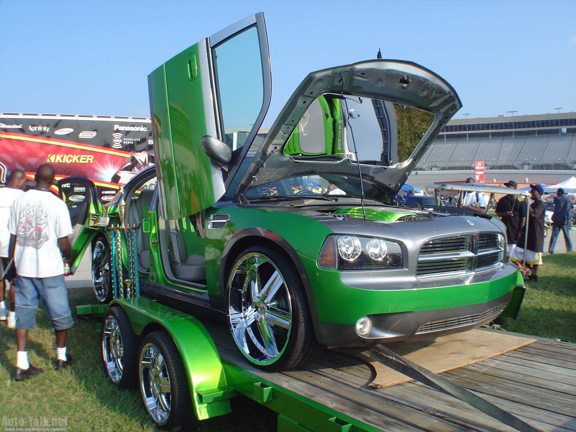 Pictures of Dodge Charger  Cars and Autos at Nopi Nationals 2006