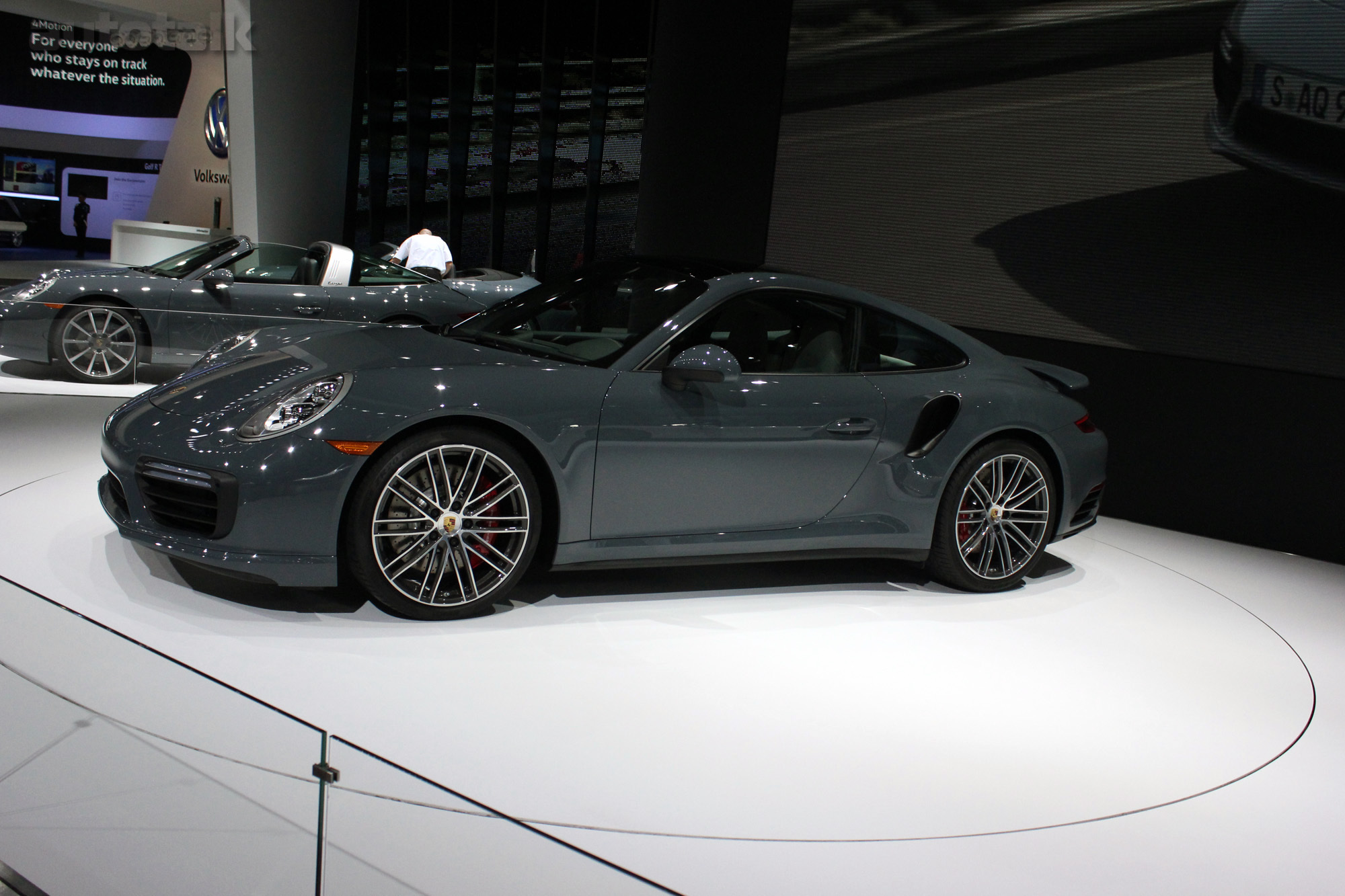 Porsche at NAIAS 2016