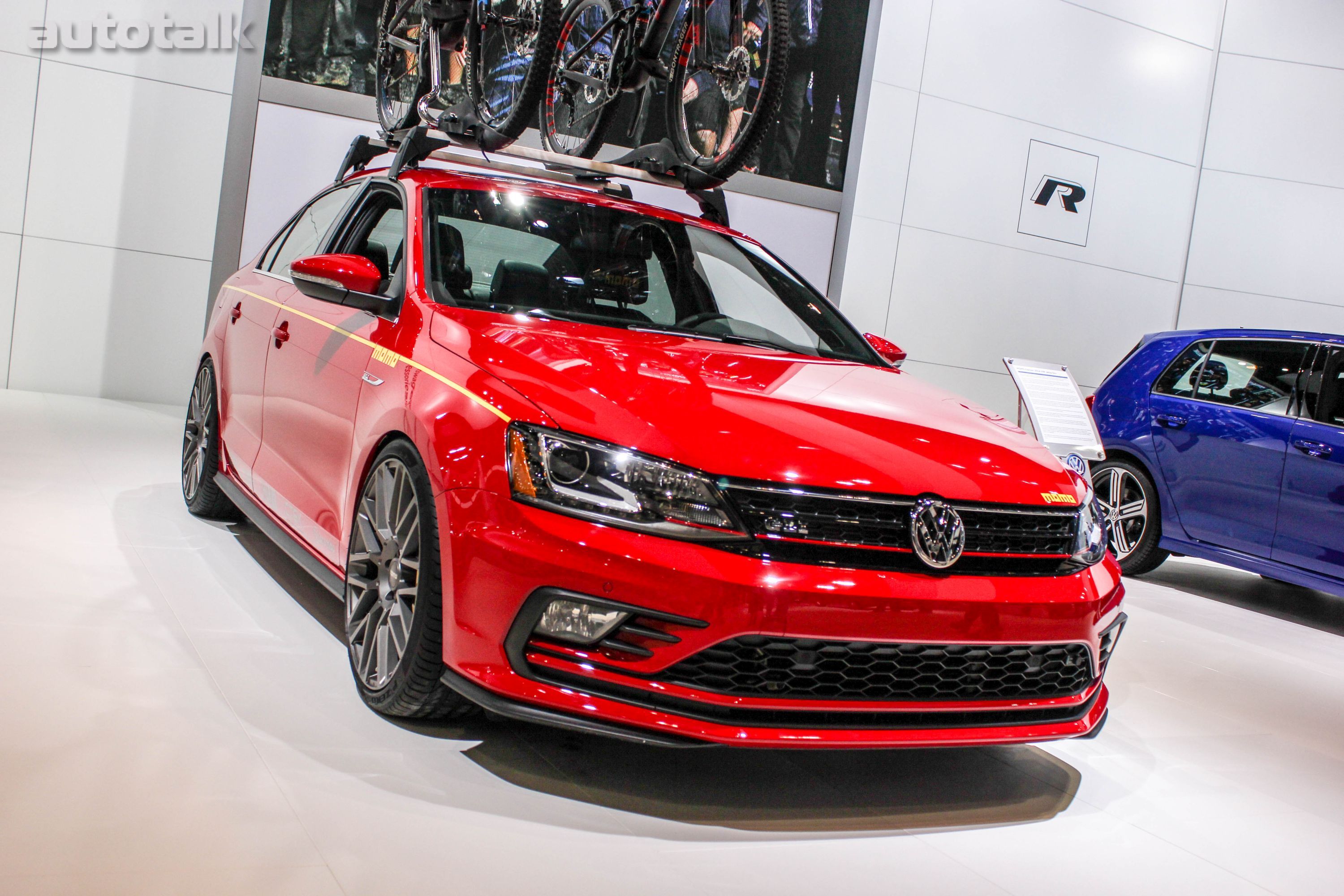 Volkswagen Golf Alltrack at 2016 Chicago Auto Show