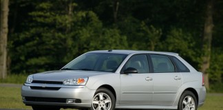 2004_Chevrolet_Malibu_Maxx